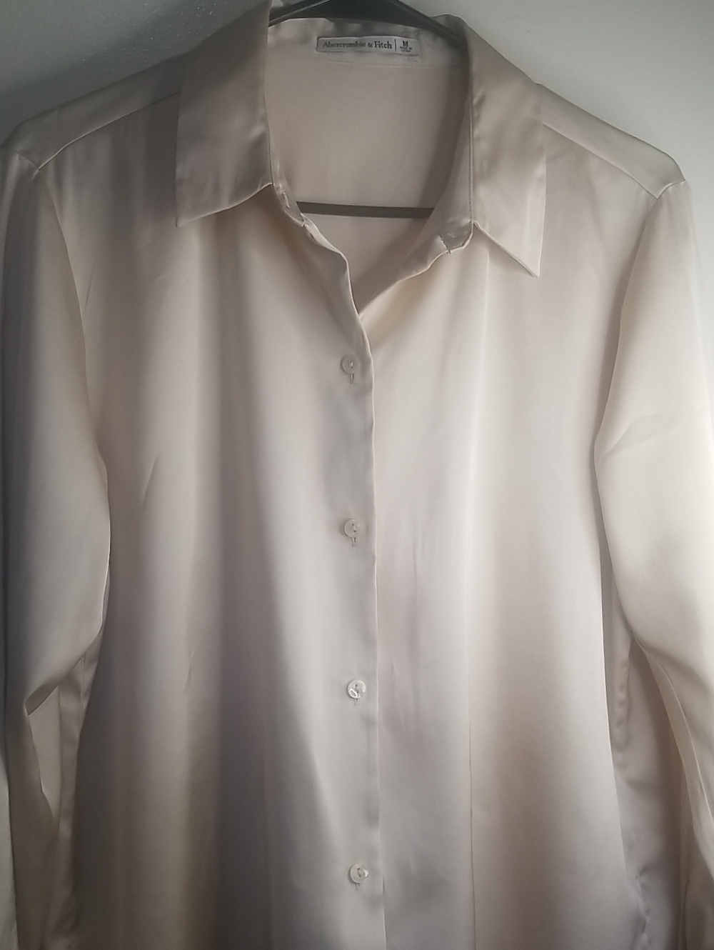 Abercrombie & Fitch Women's Cream Long-Sleeve Button-Down Shirt